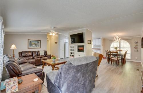 Hayesville House | Walk to Lake Chatuge! Hayesville Cabin w/Fire Pit