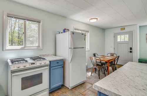 East Tawas House | Walk to Lake Huron Beach Access! Family Getaway