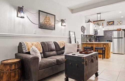 Navarre Beach Apartment | Walk to Navarre Beach Fun 1BR Pirate Themed Apartment Backyard