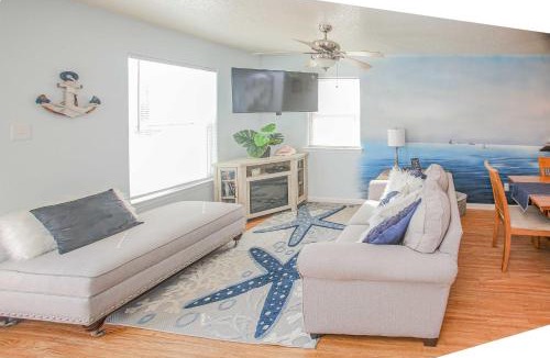 Surfside Beach House | Walk to Shore & Eats: Surfside Beach Gem w/Deck