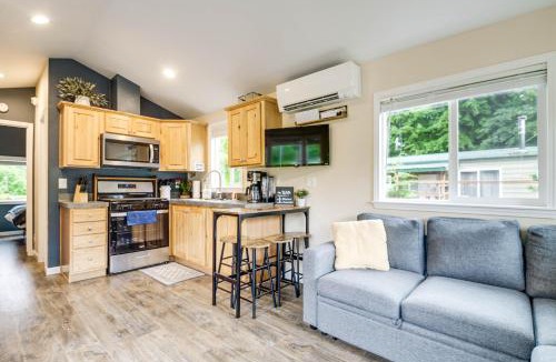 Beaver House | Walk to Sol Duc River! Cozy Home Near Forks