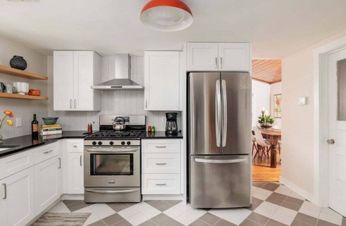 Govalle House | Walkable, Prime E. Austin Location - Casa Cherico