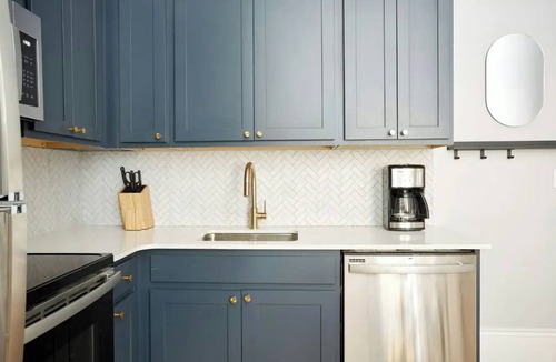 French Quarter Hotel | Walkable Two-Unit NOLA Stay Near French Quarter + Bourbon St | The Harlequin