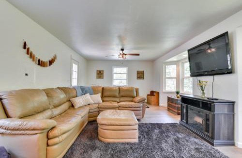 Washougal House | Washington Retreat: Fire Pit, Hot Tub & Ping Pong!