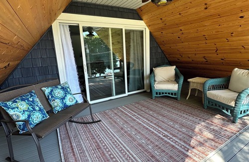Sturgeon Bay Apartment | Water views from every window, covered porch & private deck, 7 min walk to beach