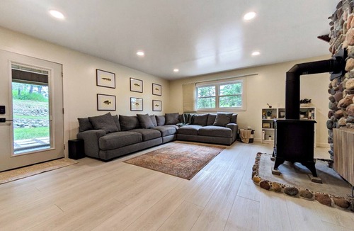 Duluth House | Waterfront Barndominium on Private Lake North of Duluth