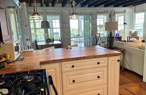 Cutchogue Cottage | Waterfront Beach Cottage on Peconic Bay, Cutchogue, NY