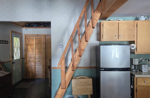New Auburn Cabin | Waterfront cabin on Long Lake.