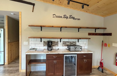 Hayward Cabin | Waterfront cabin, sleeps 13, year round fishing on Chippewa Flowage in Hayward