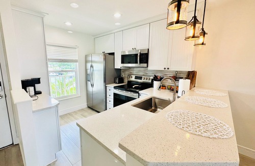 Hammock Bay Condo | Waterfront Condo, 8 min drive to Marco Beaches
