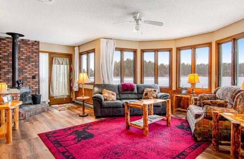 Three Lakes Cabin | Waterfront condos with pools, athletic courts, game room, grills & fireplaces