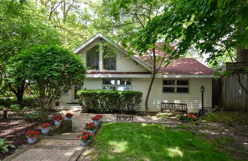 Delavan Lake House | WATERFRONT- DELAVAN LAKE HOME, PIER-BEST SUNSETS!!