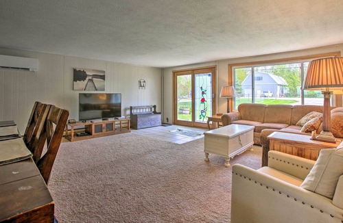 Houghton Lake Cabin | Waterfront Houghton Lake Cabin w/Private Dock