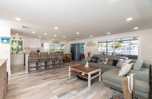Cross Key Waterways House | Waterfront Key Largo Home 45’ Dock + Boat Lift 3BR/2.5BA Bay & Ocean Access