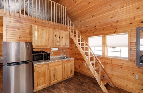 Bethlehem Cabin | Waterfront Log Cabin Hideaway Sauna Trails
