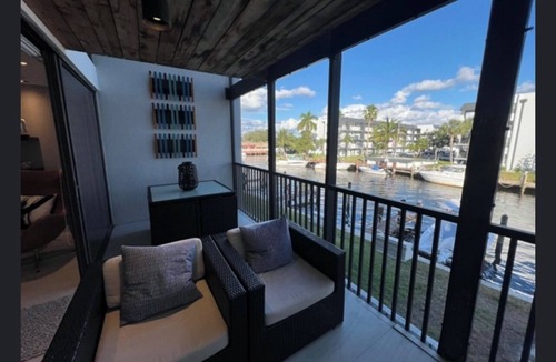 Garden Isles Condo | WATERFRONT MODERN 2 STORY CONDO SEASONAL RENTAL