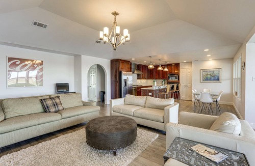 New Orleans East Area House | Waterfront NOLA Gem w/Boat Dock & Lift on Wildlife Refuge
