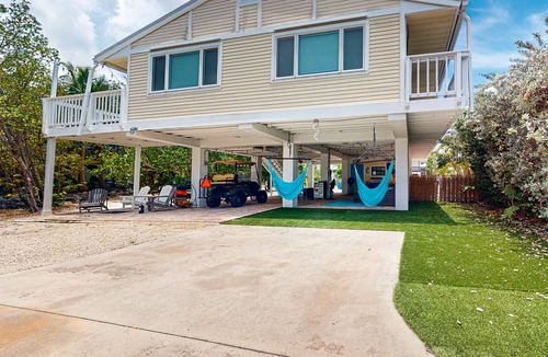 Cutthroat Harbor Estates House | Waterfront Oasis with Private Dock, Firepit, Grill & WiFi - Snowbirds Welcome