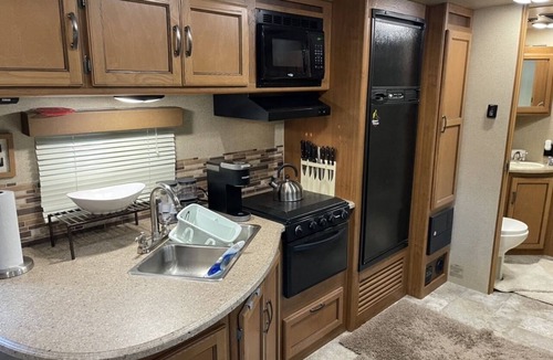 Glenwood House | Waterfront RV