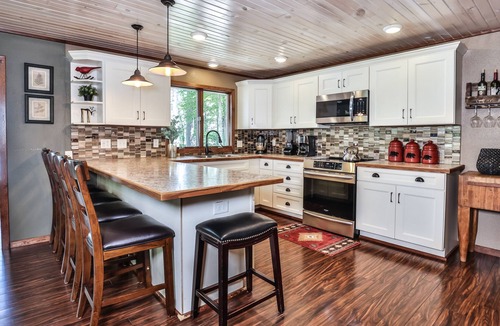 Boulder Junction House | Waterfront Upper Gresham Retreat Free Pontoon