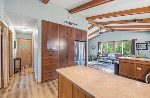 Krakow House | Waterfront Vacation with optional pontoon rental. Relax in the great up north!