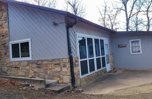 Hoyt House | Waterfront with Sandy Beach on Lake Eufaula