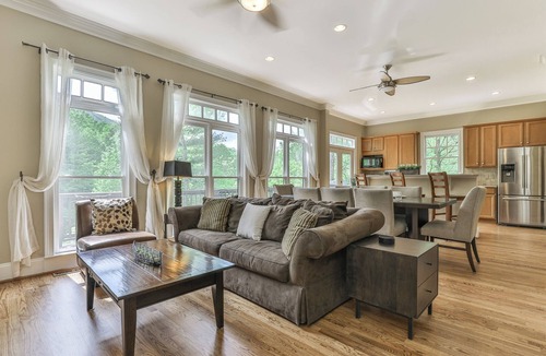 Big Canoe Cabin | Waters Edge - Big Canoe GA