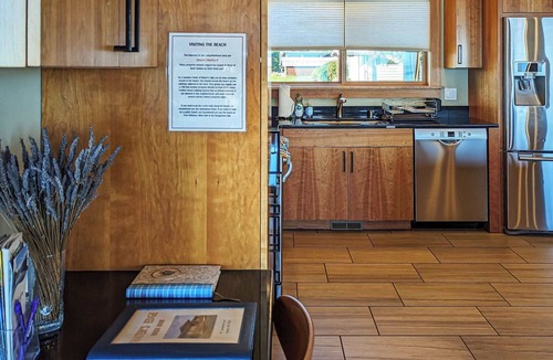Sequim House | Waters Edge Your Ideal Beachfront Escape, sleeps 6
