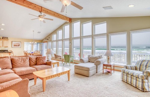 Pacific City House | Wave Catchers - Meredith Lodging