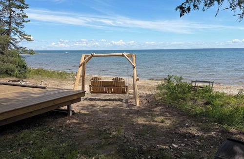 Millersburg House | Welcome to your peaceful Lake Huron getaway located along US Highway 23 N in Ocqueoc.