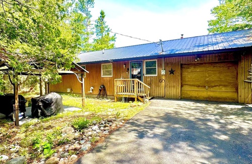 Millersburg House | Welcome to your peaceful Lake Huron getaway located along US Highway 23 N in Ocqueoc.