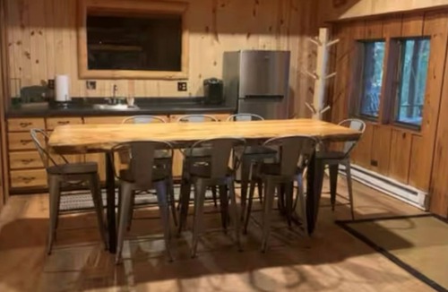 Drummond Cabin | Welcoming Log Cabin on Pristine Lake Owen Surrounded by National Forest