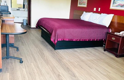 Hazlehurst Hotel | Western Inn Express