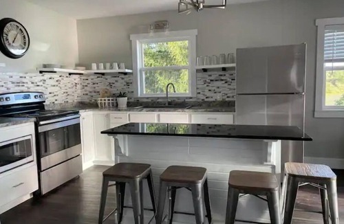 Gladwin House | Whispering Pines Lake House
