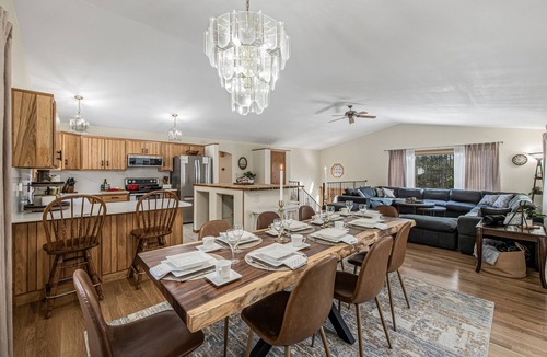 Amherst House | Whispering Pines Oasis 12 ac Scenic Forest Retreat