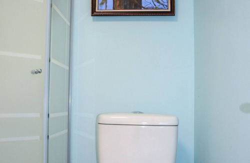 Whitehall Hotel | Whitehall Cottages Boutique Motel - Full Beds