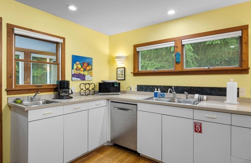 Empire House | Wild Things Cottage Near Sleeping Bear Dunes