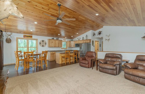 Stambaugh Cabin | Wilderness Lake Lodge, Private Lakefront Cabin, with Uninterrupted Nature Views.