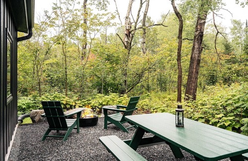 North Shore Cabin | Wildernest Cabins · Cabin 6, Wheelchair friendly (ADA)