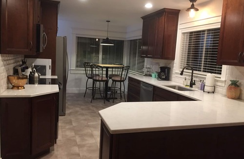Historic Milwaukie House | Willamette riverfront with stunning view near downtown Milwaukie and Sellwood