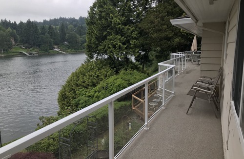 Historic Milwaukie House | Willamette riverfront with stunning view near downtown Milwaukie and Sellwood