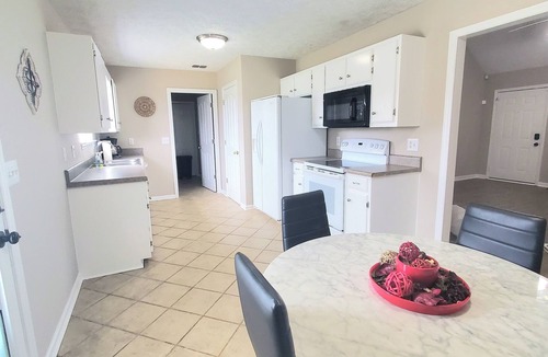 Murfreesboro House | Windemere- Location! Cul-de-sac near I24. Fenced