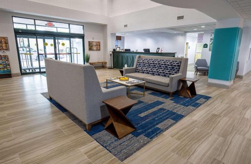 Lafayette Hotel | Wingate by Wyndham Lafayette Airport