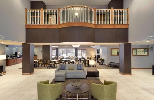 Sylvania Hotel | Wingate by Wyndham Sylvania-Toledo