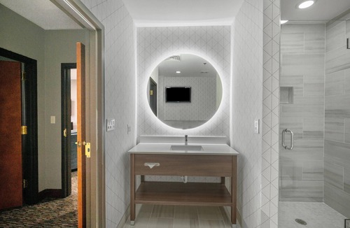 Sylvania Hotel | Wingate by Wyndham - Sylvania/Toledo