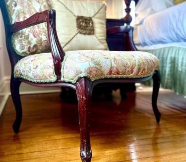 Oswego Bed & Breakfast | Wisteria Suite -The Belvedere Inn