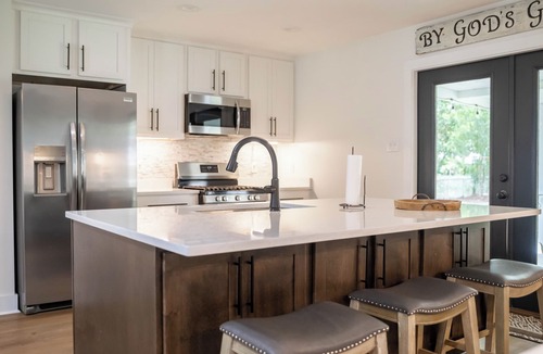 Ocean Springs House | With GOLF CART! 1 mile ride to the beach & Downtown Ocean Springs! Clark Cottage
