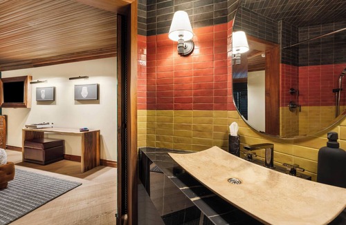 Moab Hotel | Wolfe's Hotel Moab