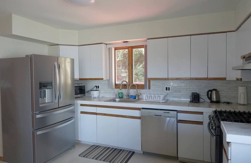 Highlands House | Wonderful home next to shore, parks, NYC ferry!