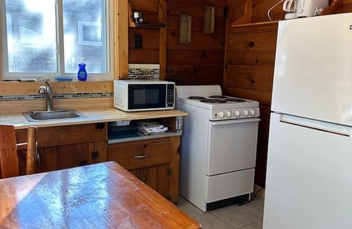 Indian River Cabin | Woodhaven Cottage 19